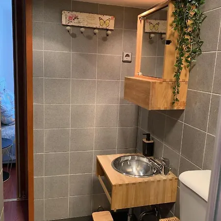 Charm City Center Apt 140m2 & Free Parking Apartment *