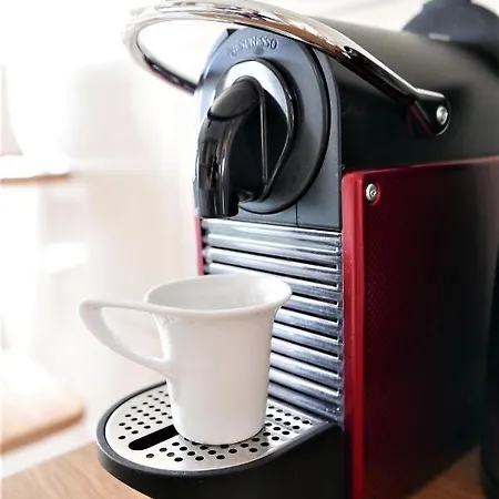 Charm Center 140m2 & Free Parking Apartment