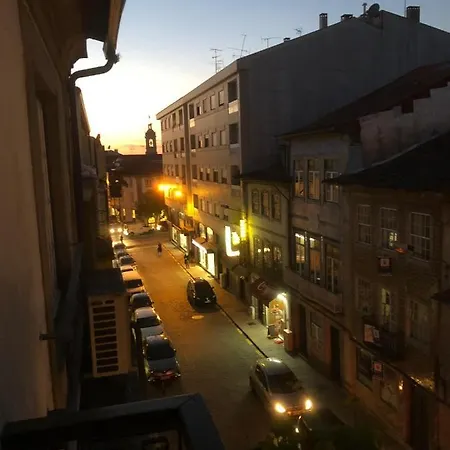 Charm City Center Apt 140m2 & Free Parking *