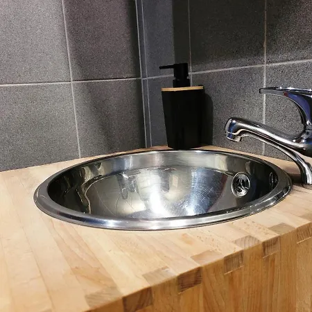 Apartment Charm Center 140m2 & Free Parking