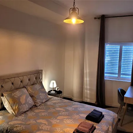 Apartment Charm City Center Apt 140m2 & Free Parking *
