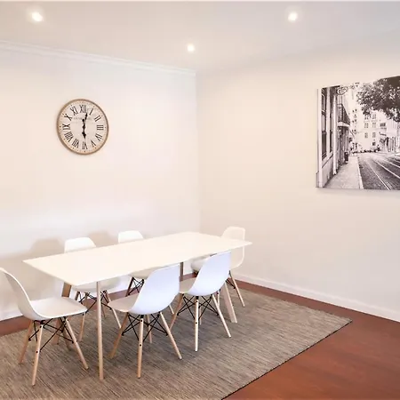 Charm Center 140m2 & Free Parking * Μπράγκα