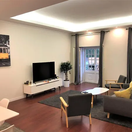 Charm City Center Apt 140m2 & Free Parking *