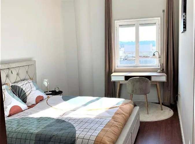 Charm Center 140m2 & Free Parking Appartement