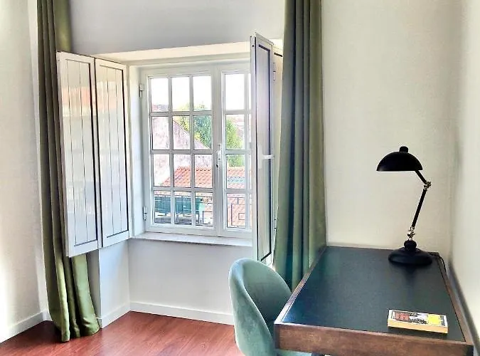 Charm Center 140m2 & Free Parking *